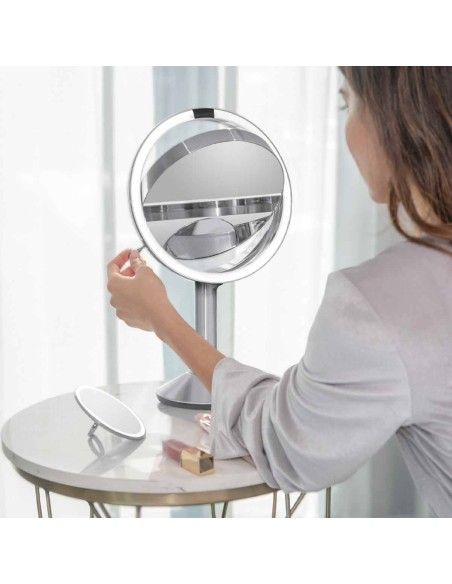 Miroir à capteur Trio – Grossissements x1 / x5 / x10 – Technologie Tru-Lux - Finition brossée - Simplehuman